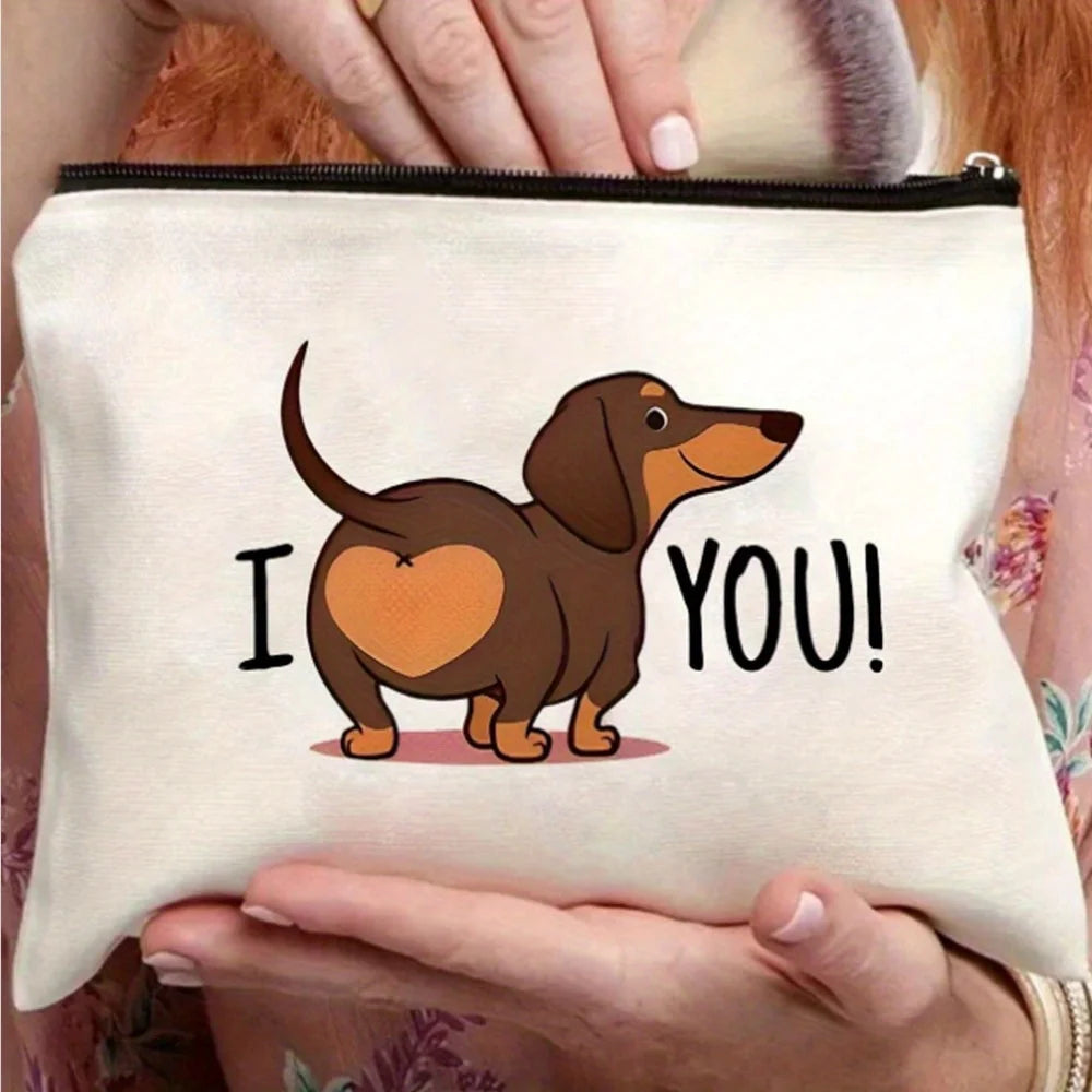 trousse en forme de teckel avec son message «I ♥ YOU!»
