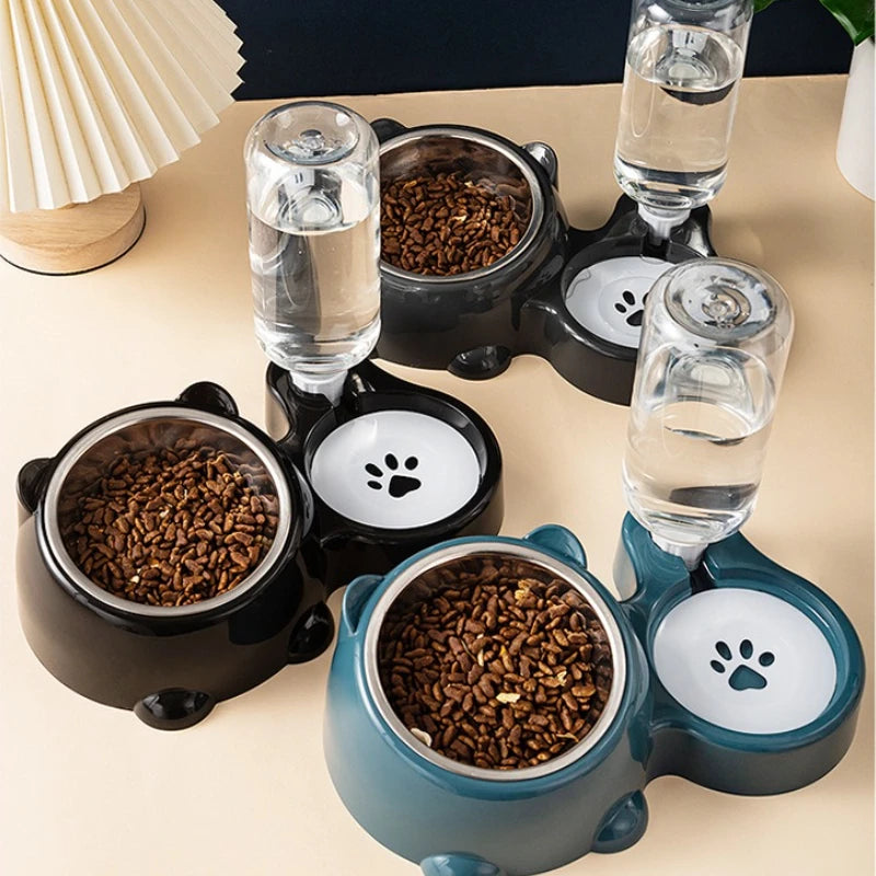 Gamelle ergonomique inclinée à 15° avec distributeur d'eau par gravité pour chat et chien. Sans pile, plastique alimentaire, design arrondi