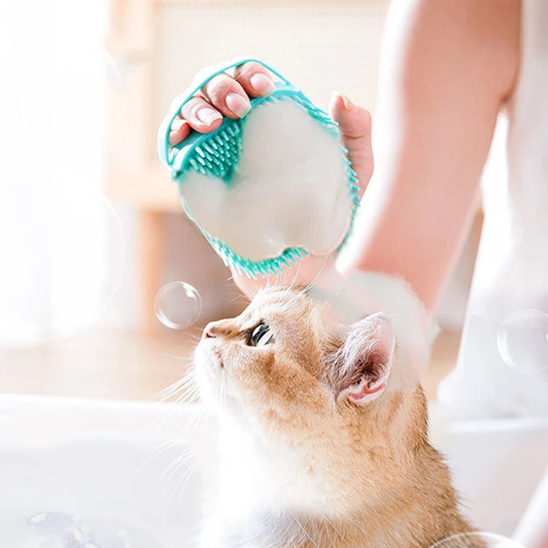 🐶 Brosse de bain silicone pour chien & chat – Massage & distributeur de shampoing